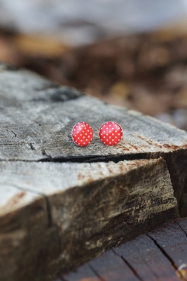 <small>Náušnice pecky - červenobílý puntíček</small>