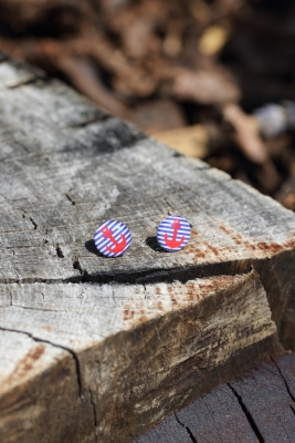 <small>Náušnice pecky námořnické - kotvičky pruhované</small>