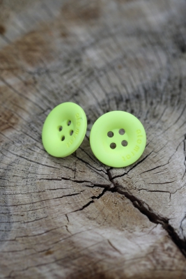 AR button Neon Green